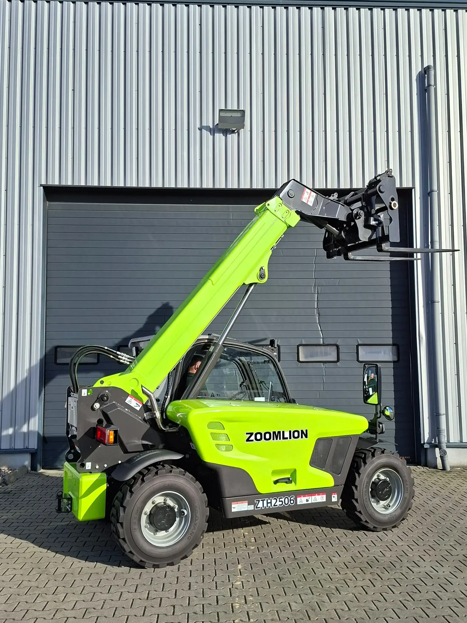 ZTH2506 wynajem - widok 2