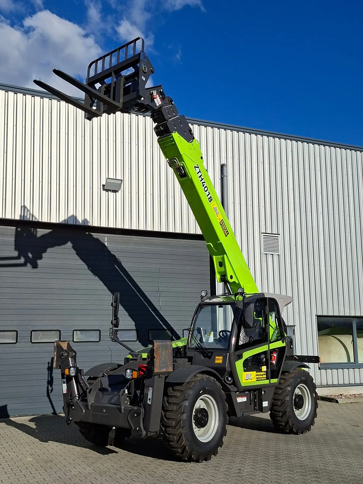 Zoomlion ZTH4018 - Ładowarka teleskopowa heavy-duty